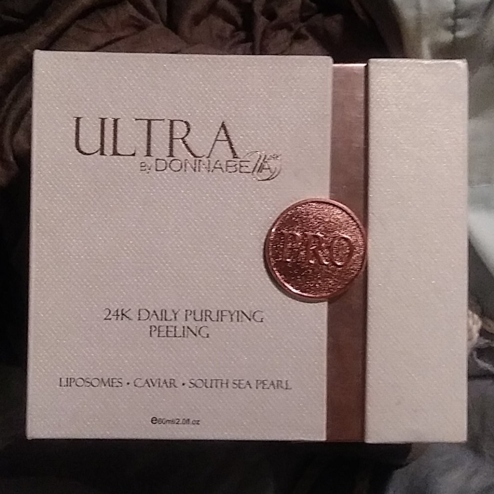 Ultra 24k daily purifying peeling